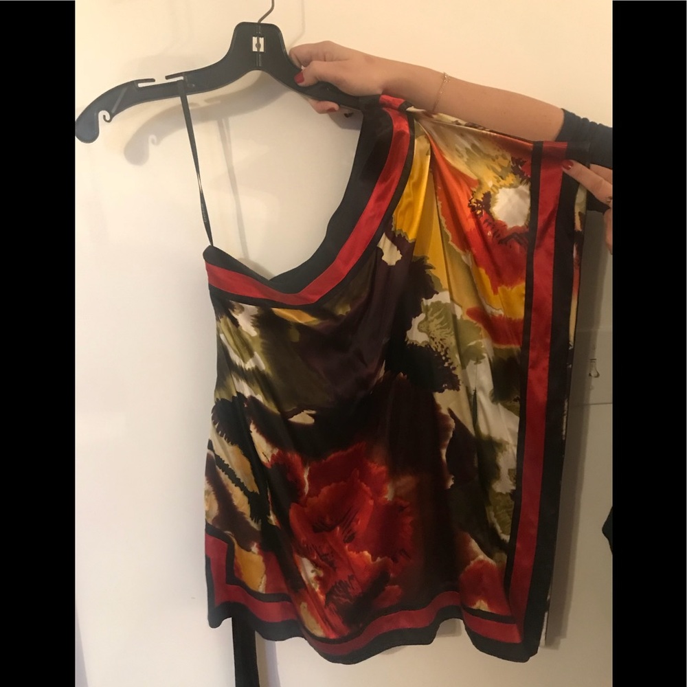 Red and yellow print BEBE top with tie